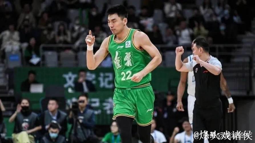 希望没有大碍!辽宁队老将李晓旭无对抗受伤 希望没有大碍!辽宁队老将李晓旭无对抗受伤